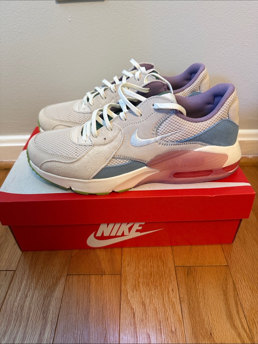 Nike Air Max Excee size 10